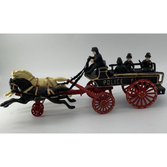 VINTAGE 18" CAST IRON POLICE PATROL HORSE-DRAWN WAGON W/ 4 POLICE MEN - Picture 3 of 7